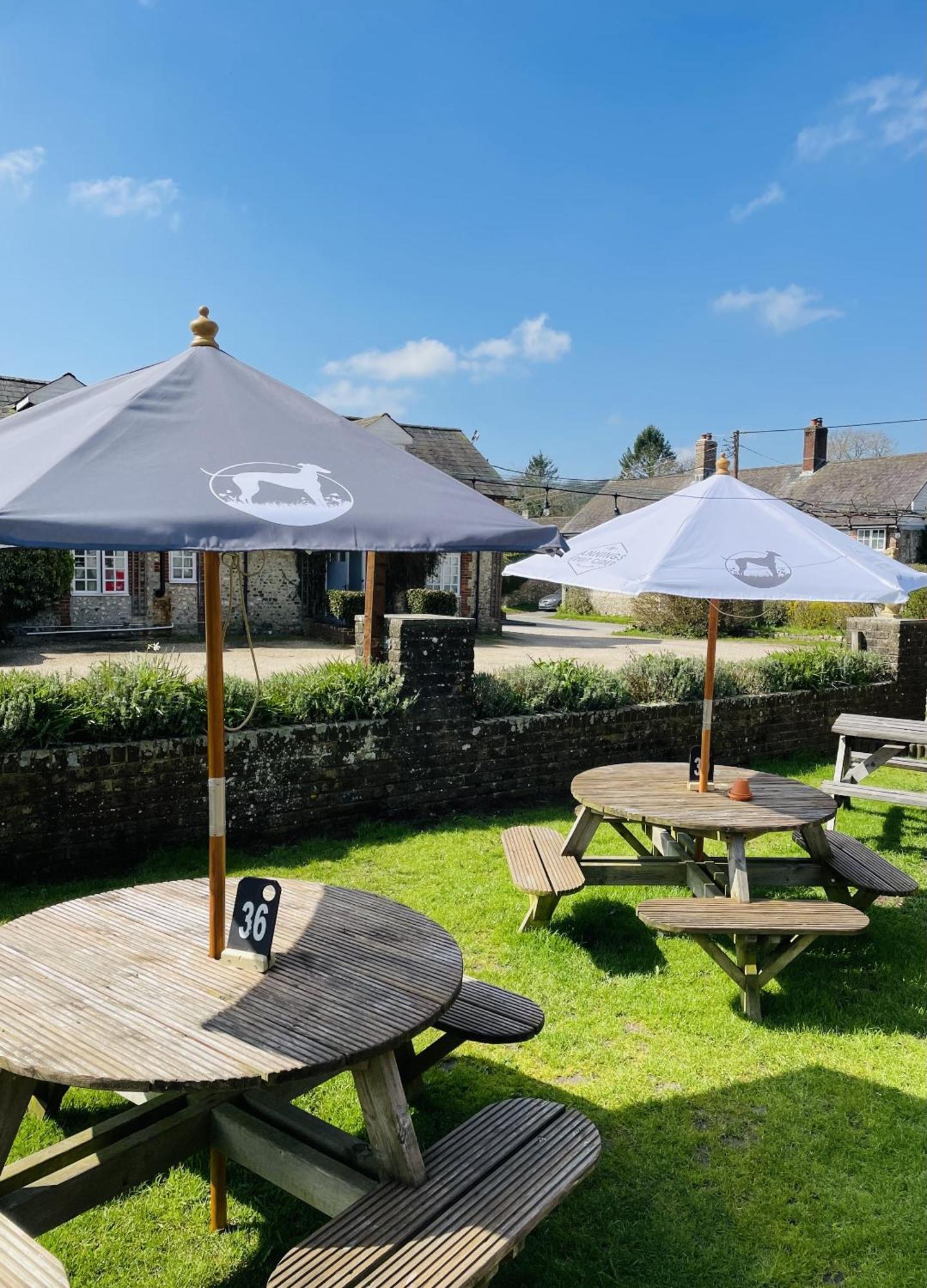 The Greyhound Inn Sydling St Nicholas ภายนอก รูปภาพ