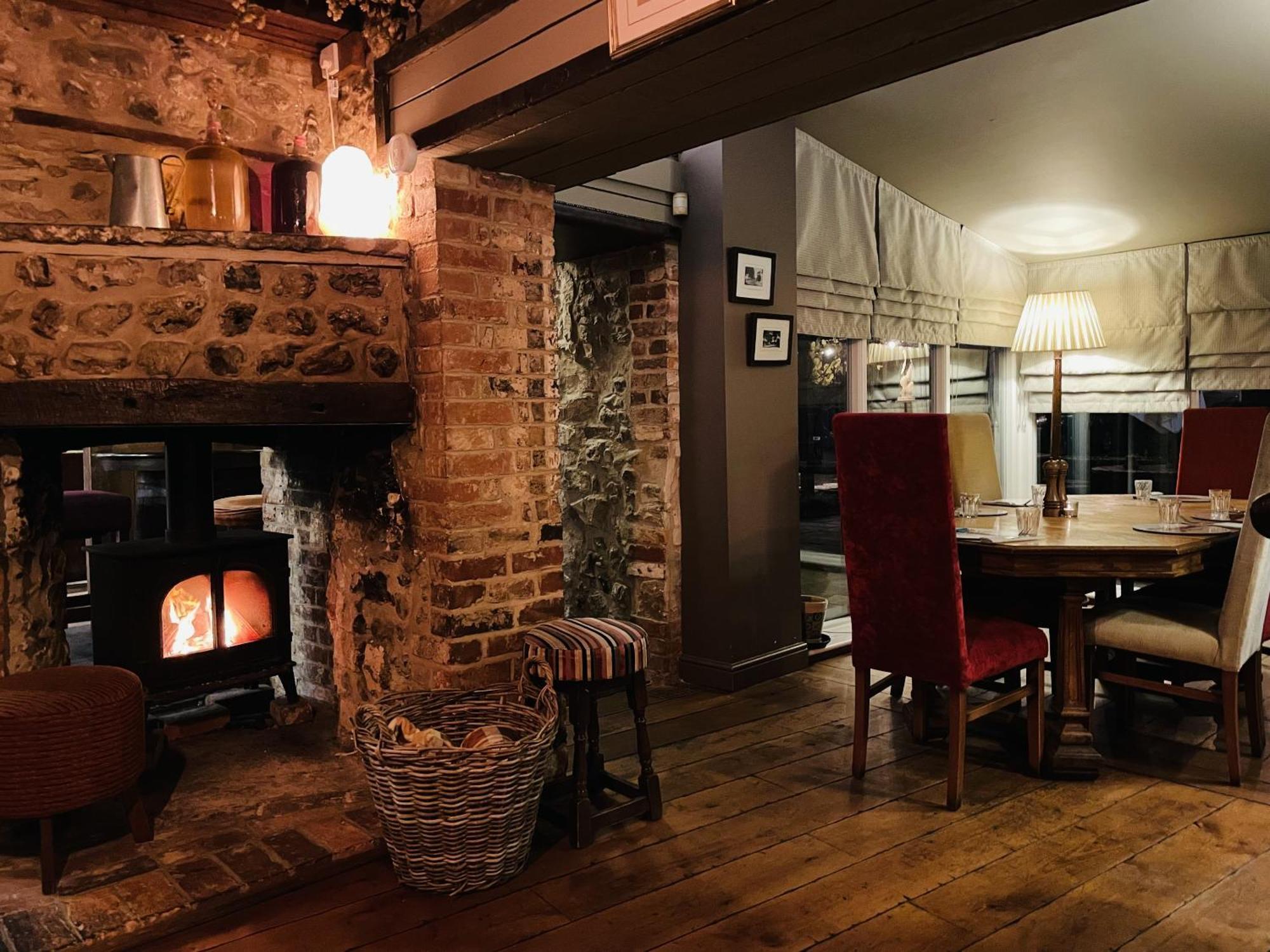 The Greyhound Inn Sydling St Nicholas ภายนอก รูปภาพ
